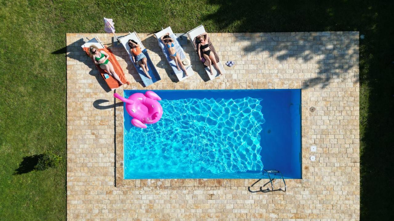Villa Antonci-18, Pool, 3 Houses, Jacuzzi, Private Territory Antonci  Exterior foto